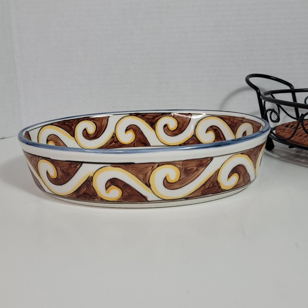 Temptations Oven to Table Beautiful Oval Dish w Metal Stand & Wicker Pad - Picture 9 of 16